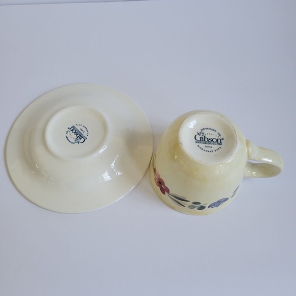 Gibson Floral Tea Cup & Saucer - Picture 2 of 4